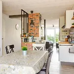 Diane - Beach, Wi-fi, Sleeps 6, Modern And Neat * La Rochelle (Charente-Maritime)