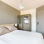 Lägenhet Diane - Beach, Wi-fi, Sleeps 6, Modern And Neat