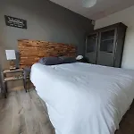 Diane - Beach, Wi-fi, Sleeps 6, Modern And Neat Lägenhet *
