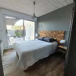 Diane - Beach, Wi-fi, Sleeps 6, Modern And Neat Lägenhet *