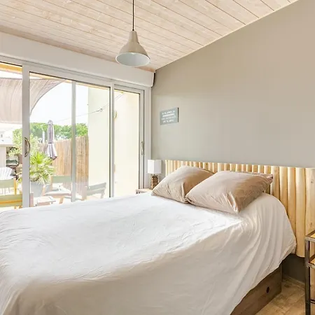 Diane - Beach, Wi-fi, Sleeps 6, Modern&neat Apartment
