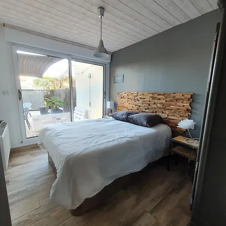 Diane - Beach, Wi-fi, Sleeps 6, Modern&neat Apartment *