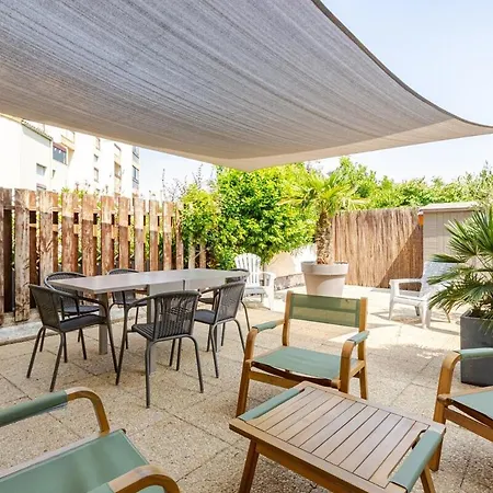 Lägenhet Diane - Beach, Wi-fi, Sleeps 6, Modern And Neat