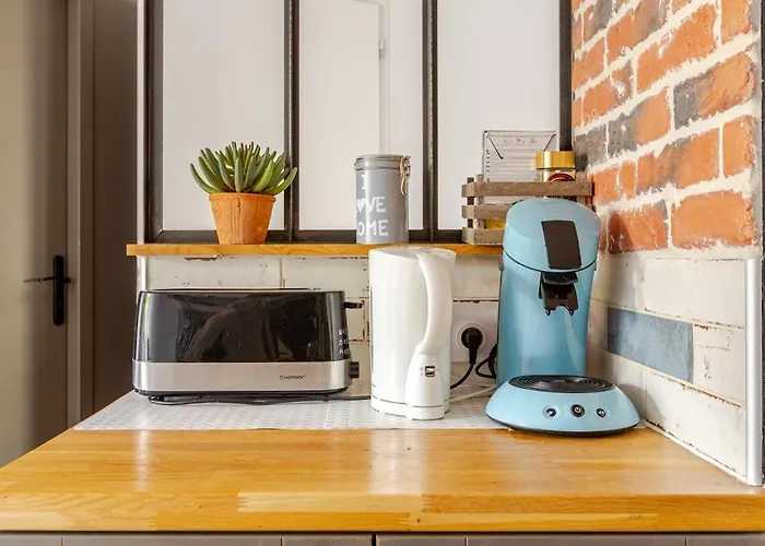 Apartment Diane - Beach, Wi-fi, Sleeps 6, Modern And Neat *