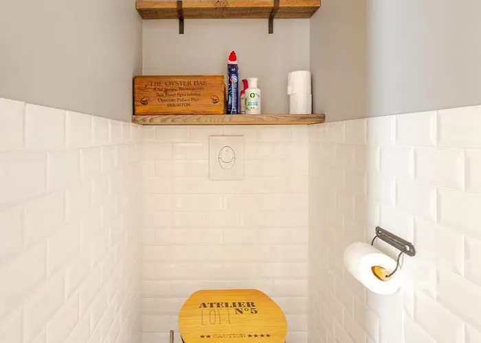 Diane - Beach, Wi-fi, Sleeps 6, Modern And Neat *